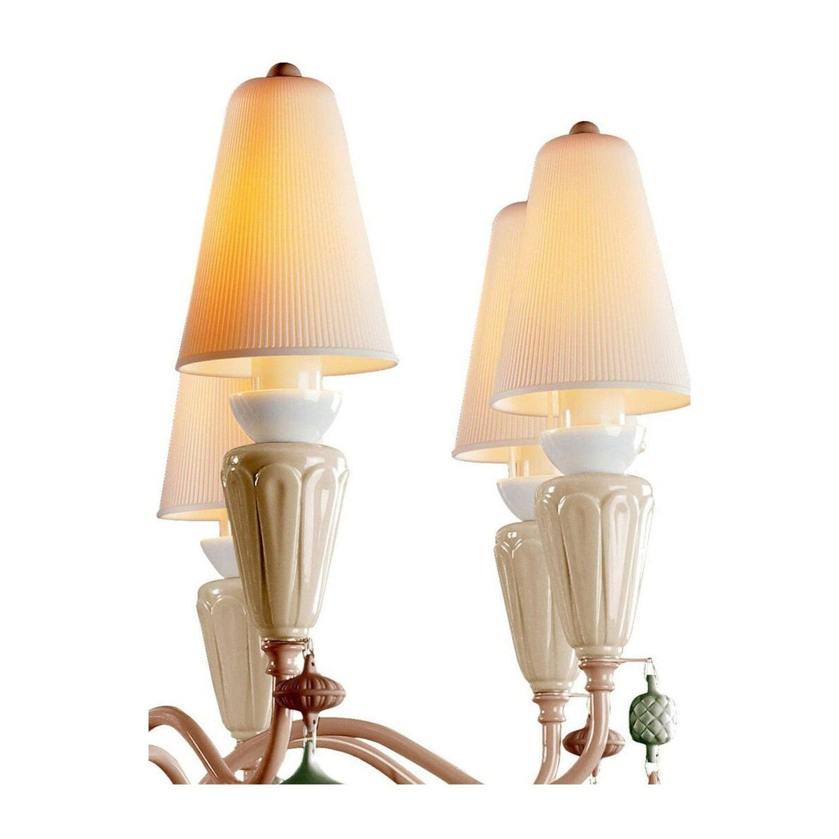 Vintage Nexora 8 Light Chandelier