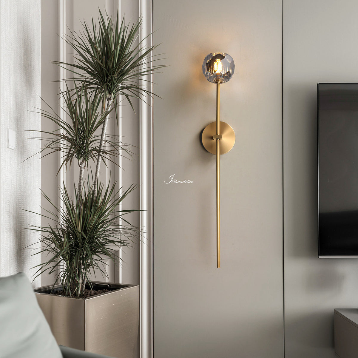 Bruma Glass Grand Wall Sconce