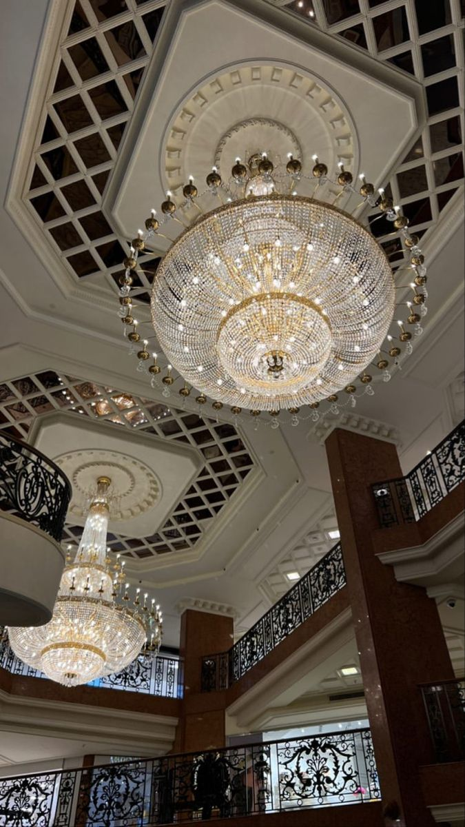 Luxury Empire Candle Lights Crystal Chandelier for High-ceiling