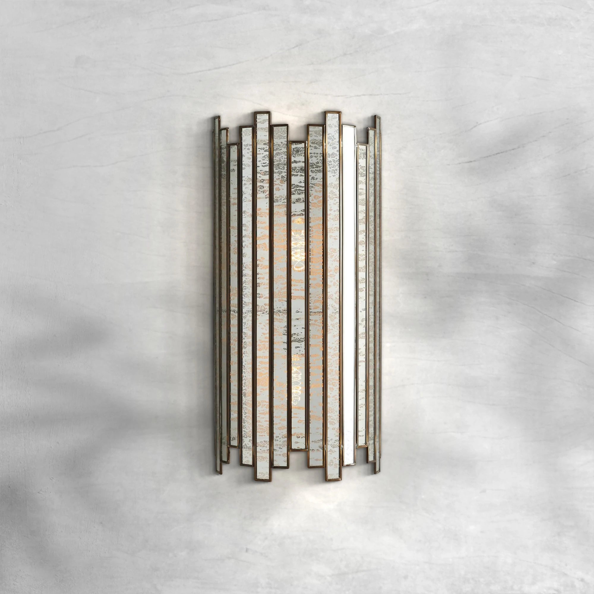 Laila Sconce