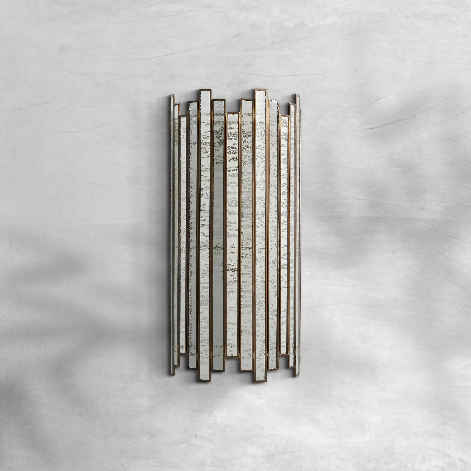 Laila Sconce