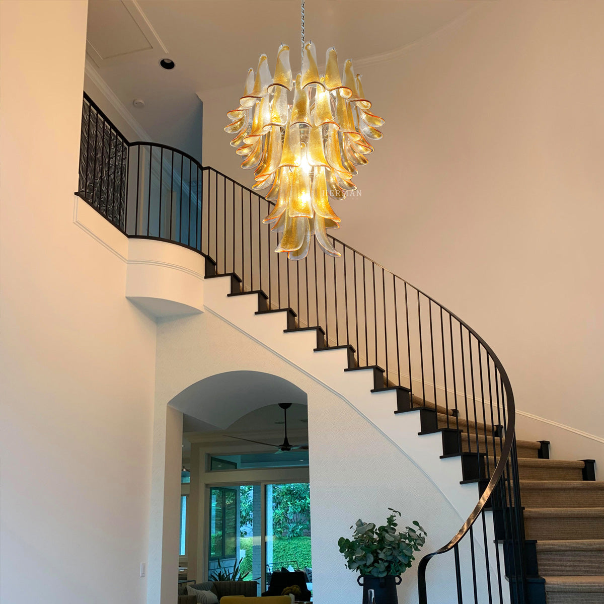 Murano Chandelier – 52 petals – Amber