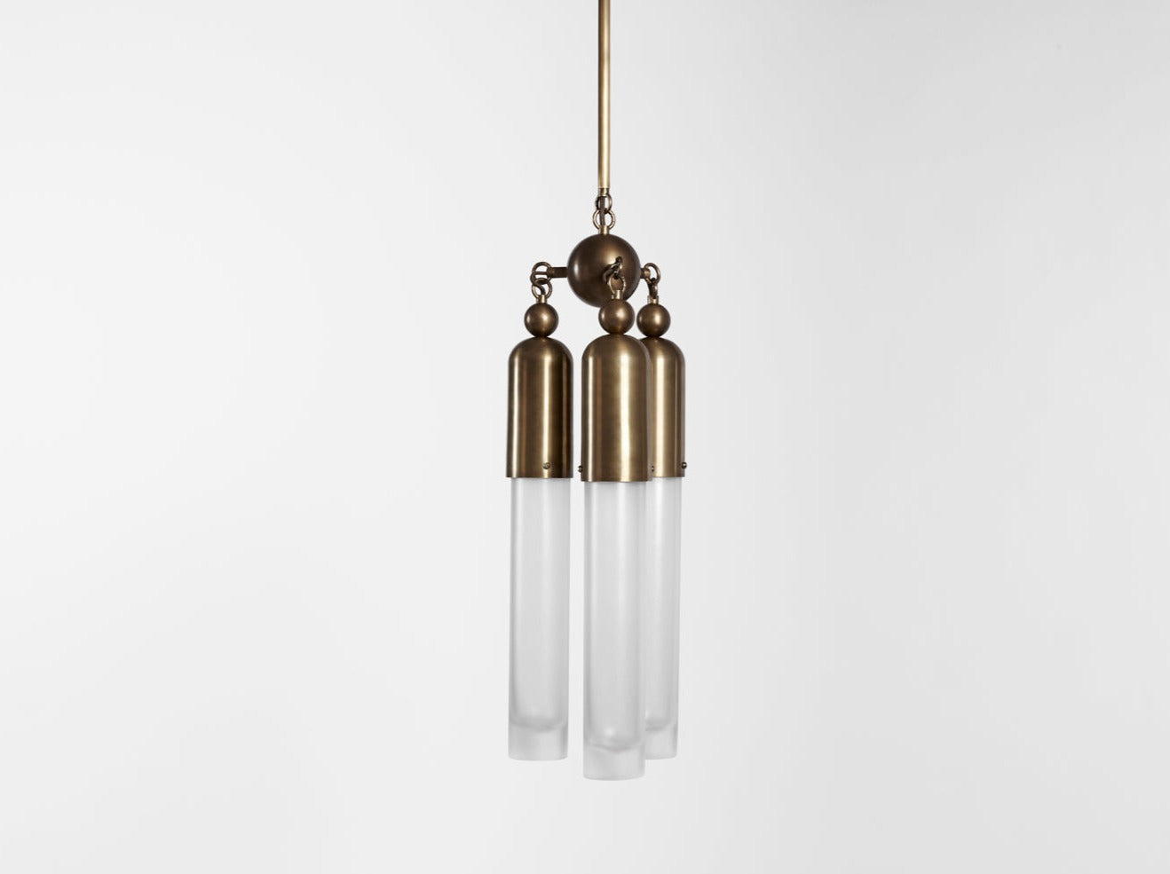 PATUS TASSEL 3 PENDANT Ø8.25"