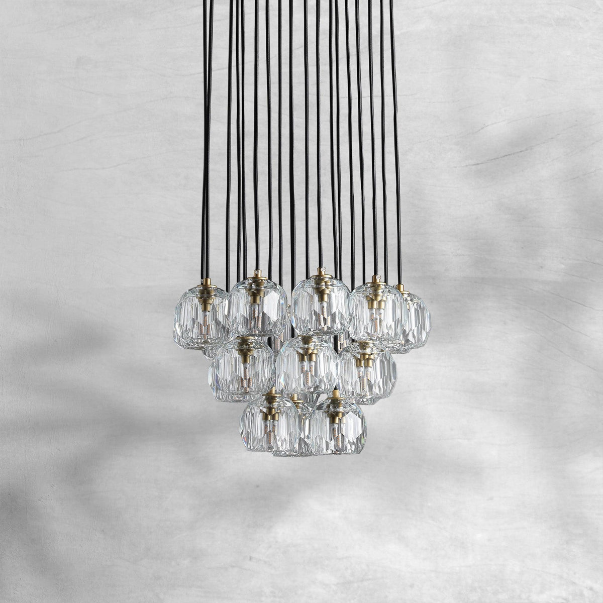 Bruma Cluster Round Chandelier 14"19"24"30"40"