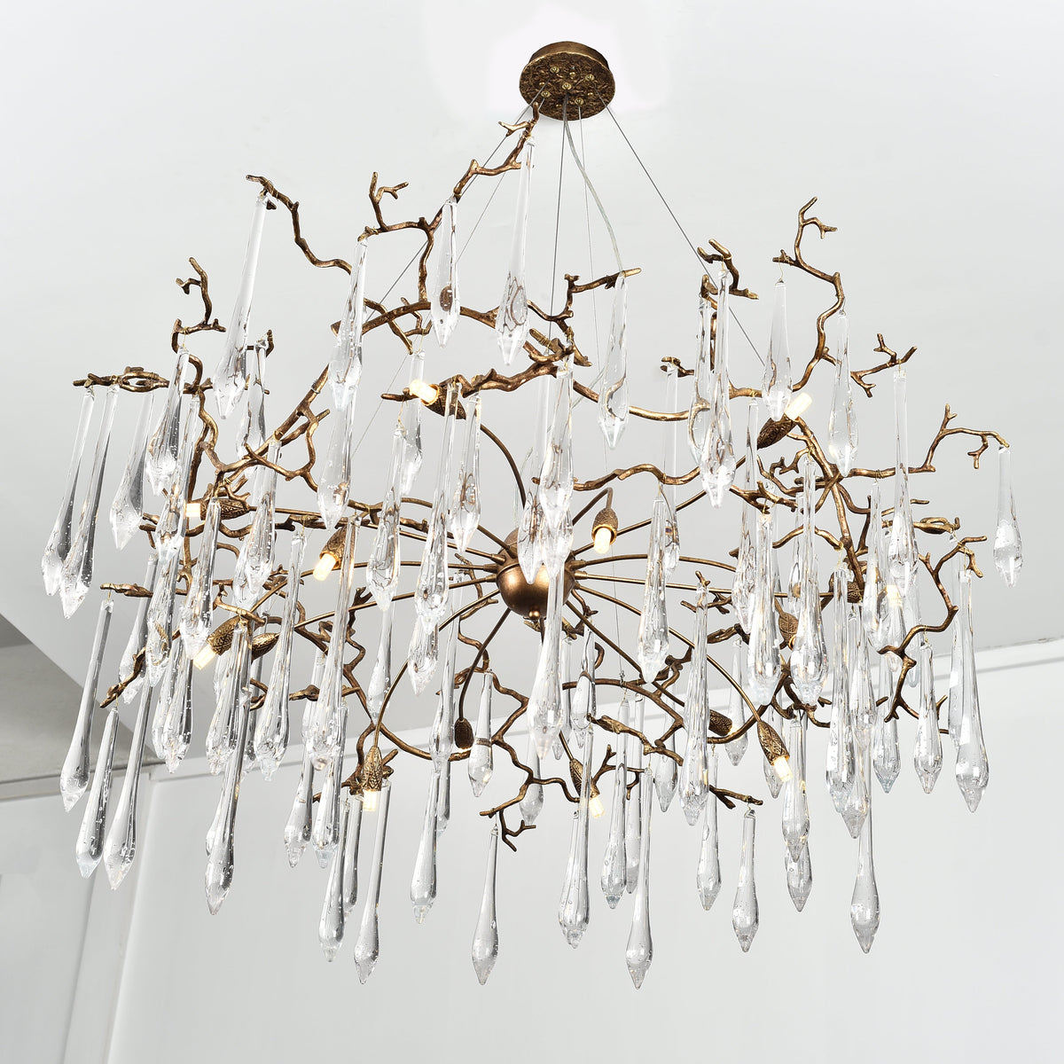 Dawn Teardrop Branch Brass Round Chandelier