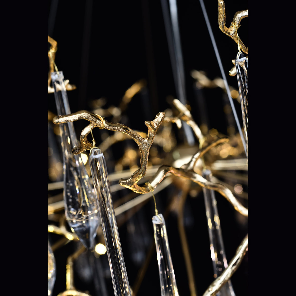Dawn Teardrop Branch Brass Round Chandelier
