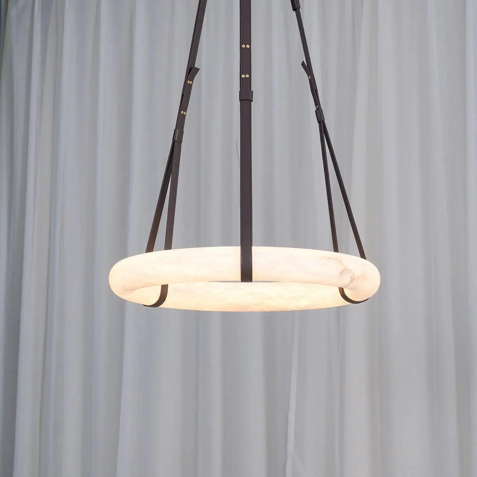 Modern Round Alabaster Chandelier for Living Room/Bedroom
