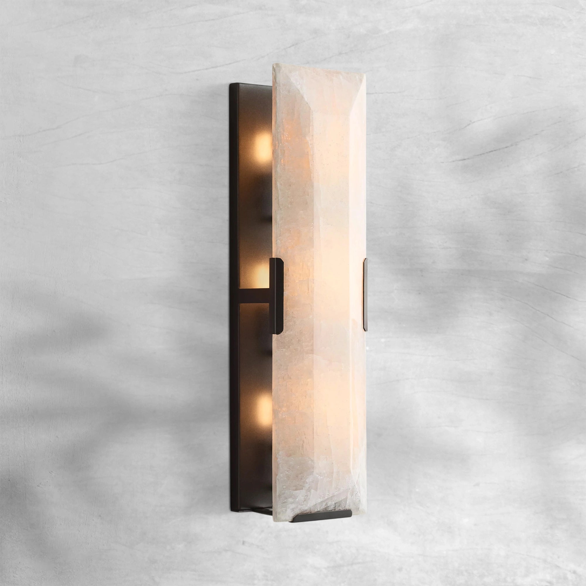 Harlew Calcite Linear Sconce