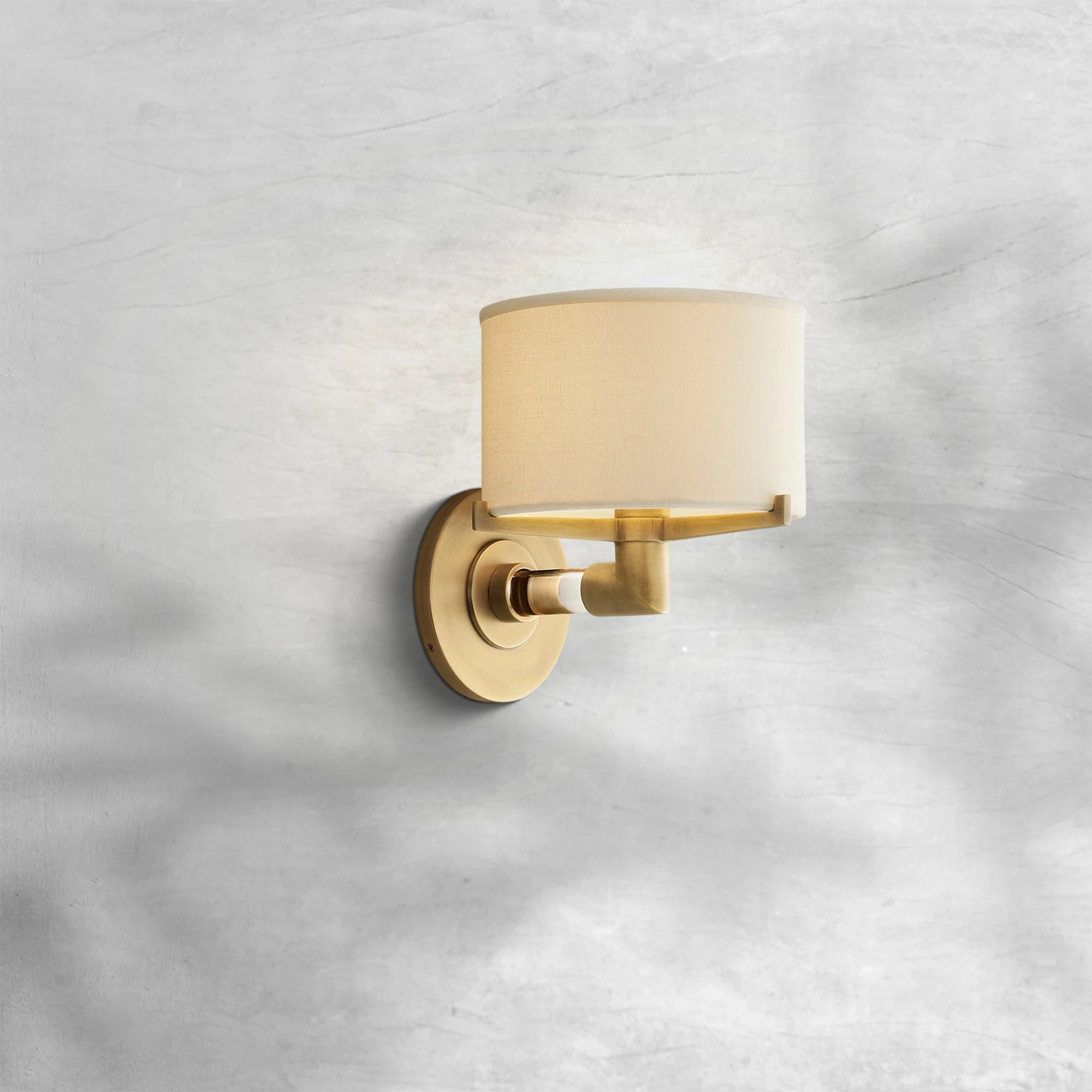 Truven Sconce