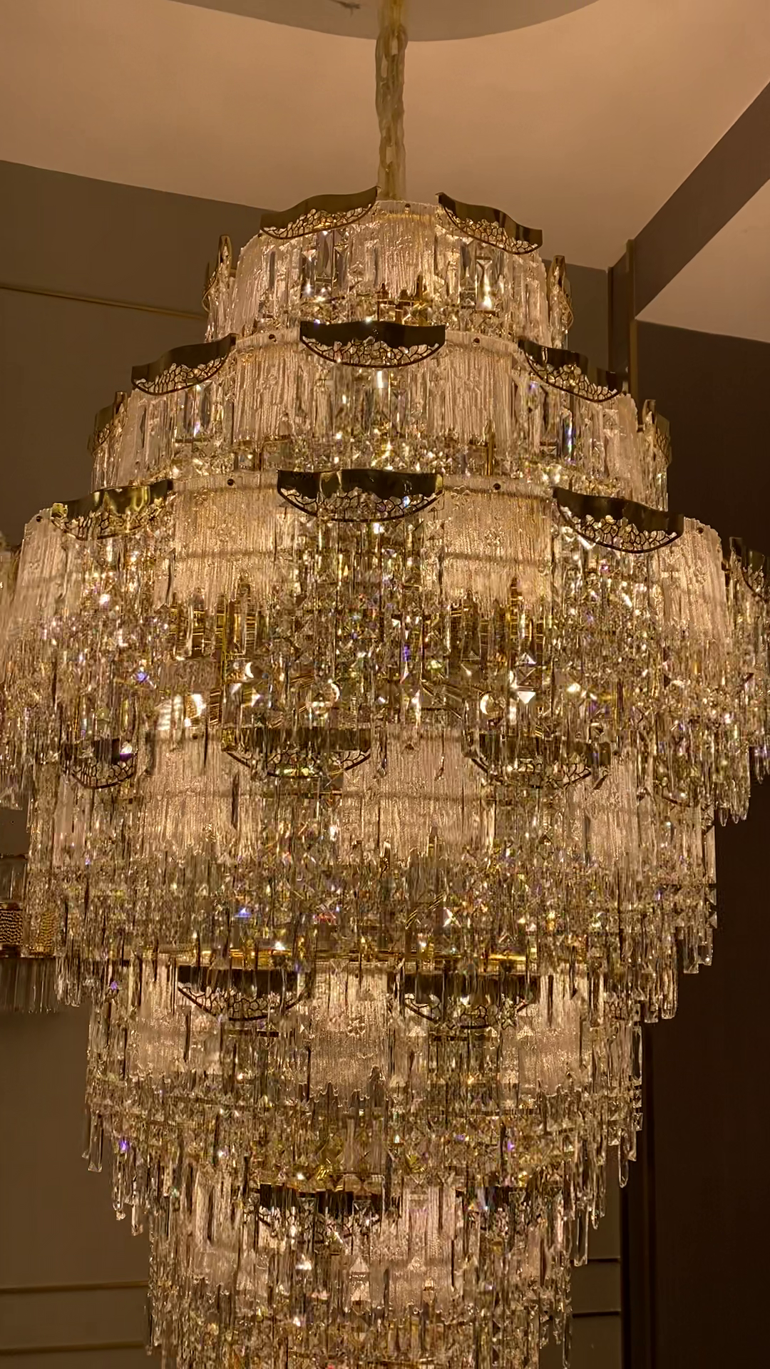 Luxury Extra Large Multi-tier Meilting Ice Crystal Chandelier for Staircase/Foyer/Entryway/Hotel