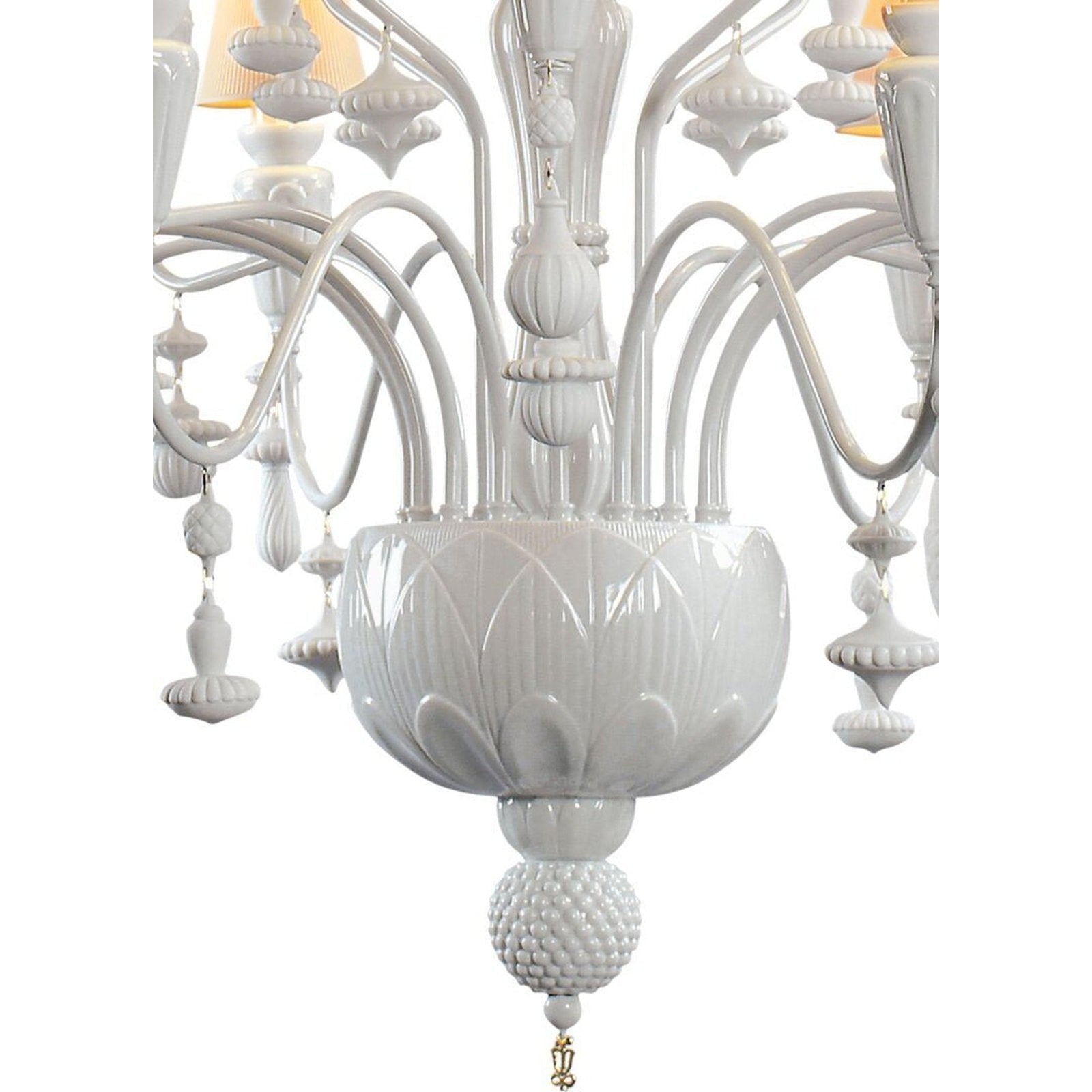 Vintage Nexora 20 Light Chandelier