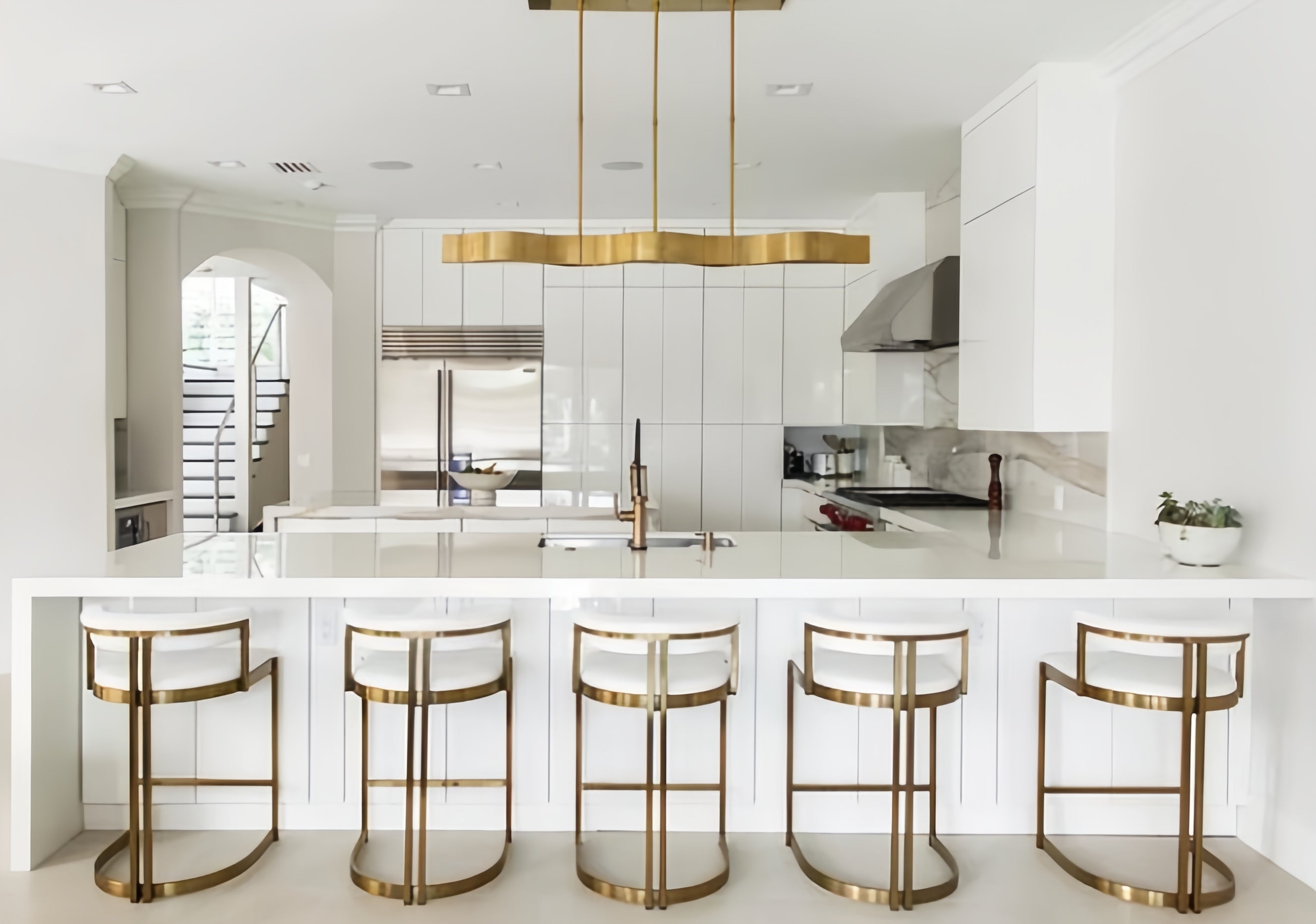 Avant Pendant Chandelier 60“
