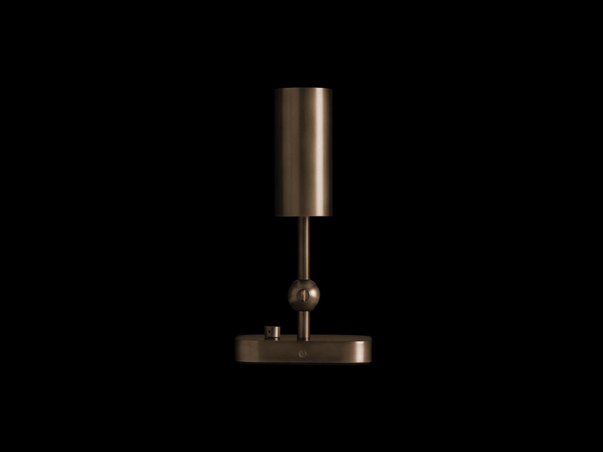 PATUS CYLINDER 1 UPLIGHT / SQUARE H12.75" x W6.5 x L6.5”