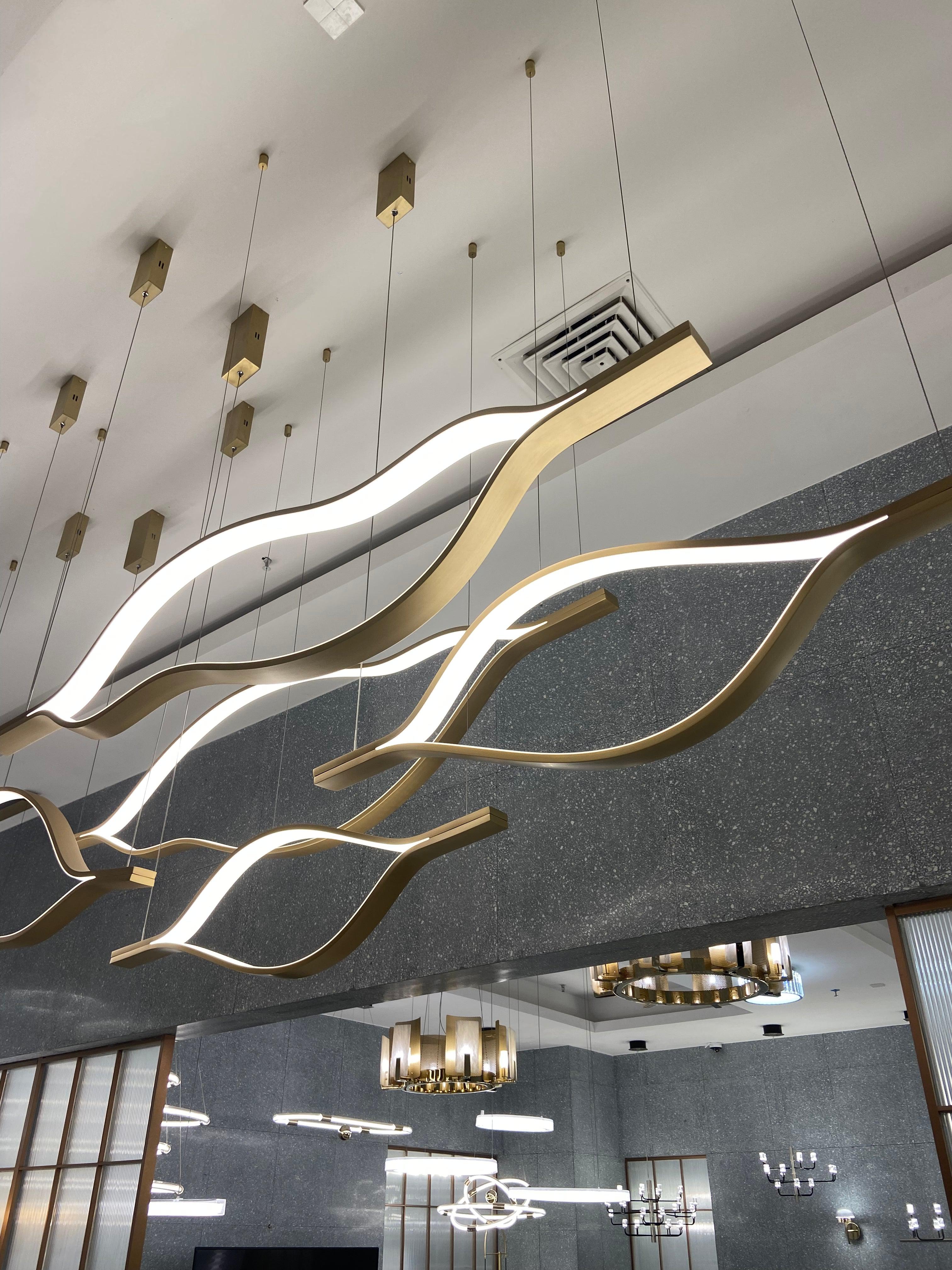 Modern Simple Aluminum Waving Chandelier