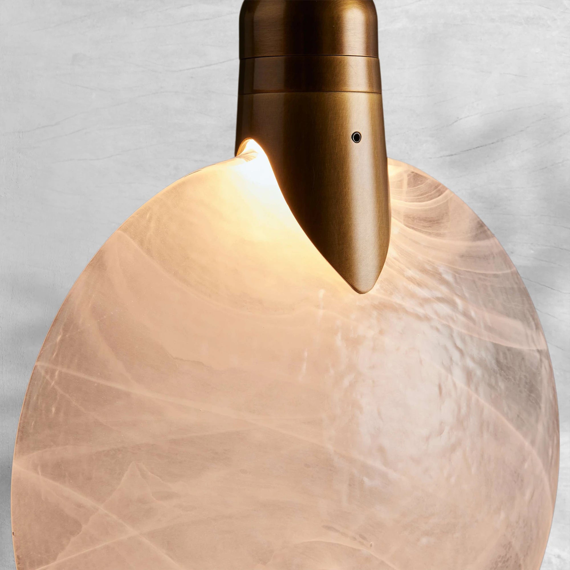 Lyla Single Pendant