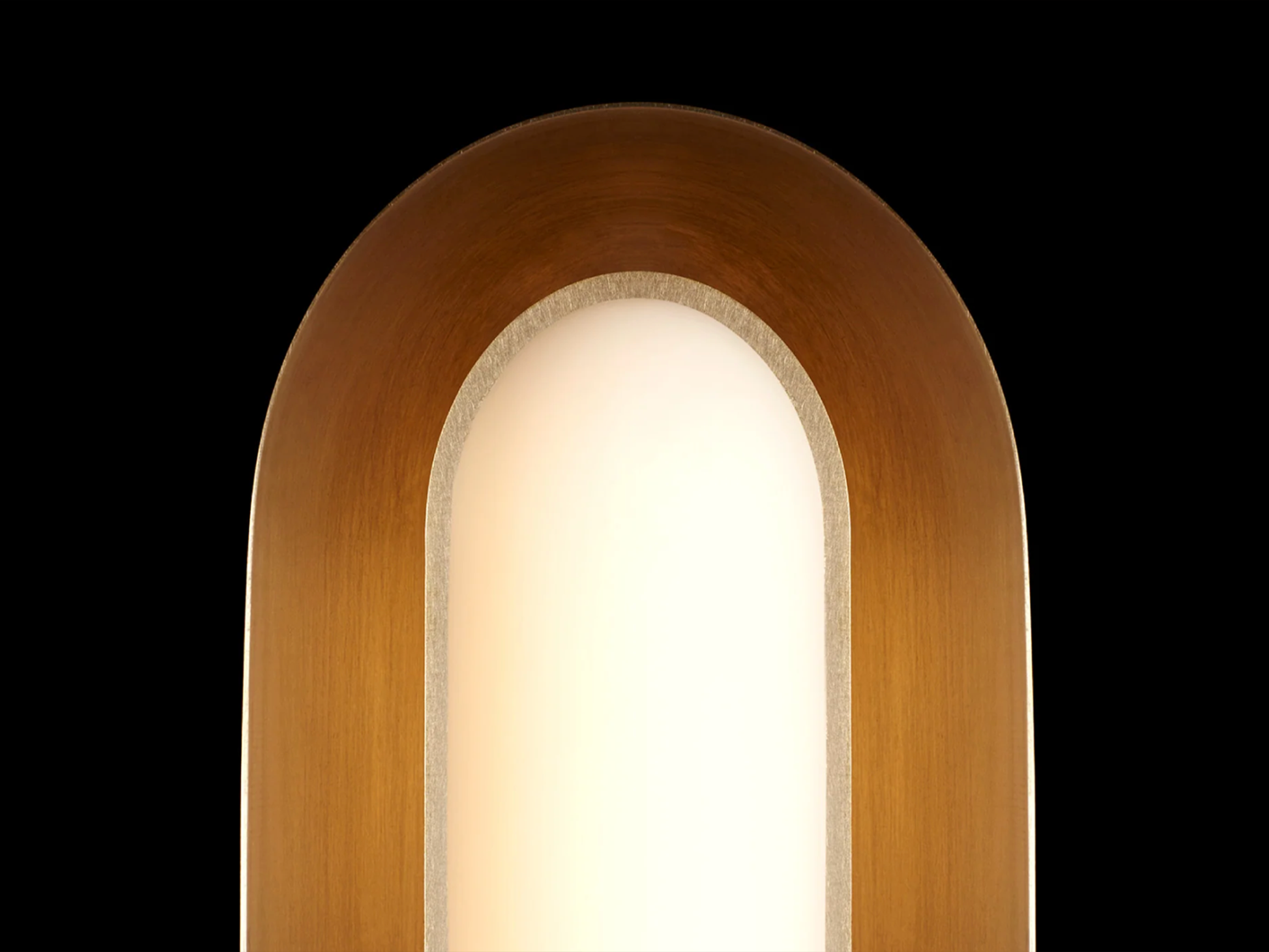 PATUS CIRCUIT 2 SURFACE H18” x W21” x D5.75”