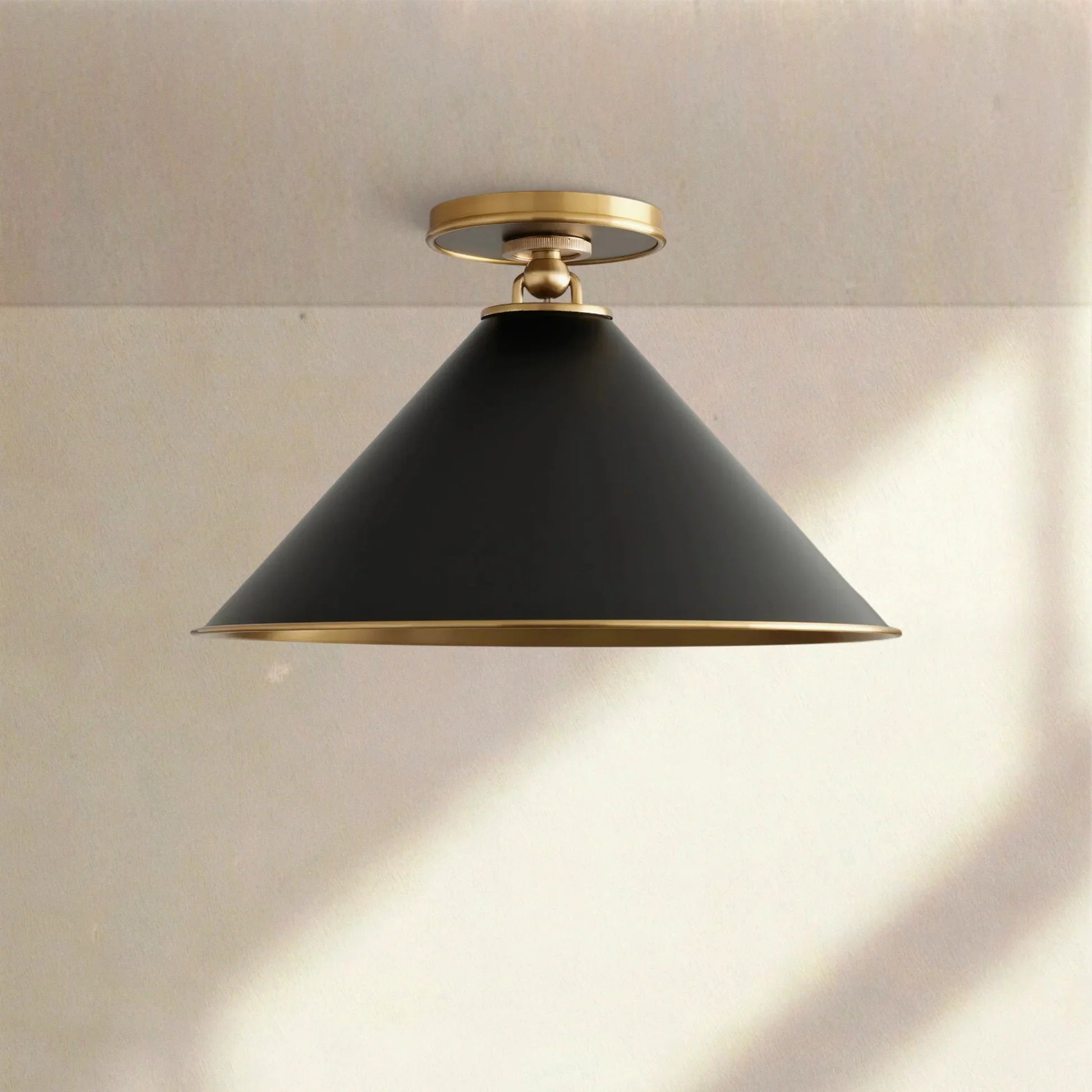 Arno Single-Light Wall Sconce