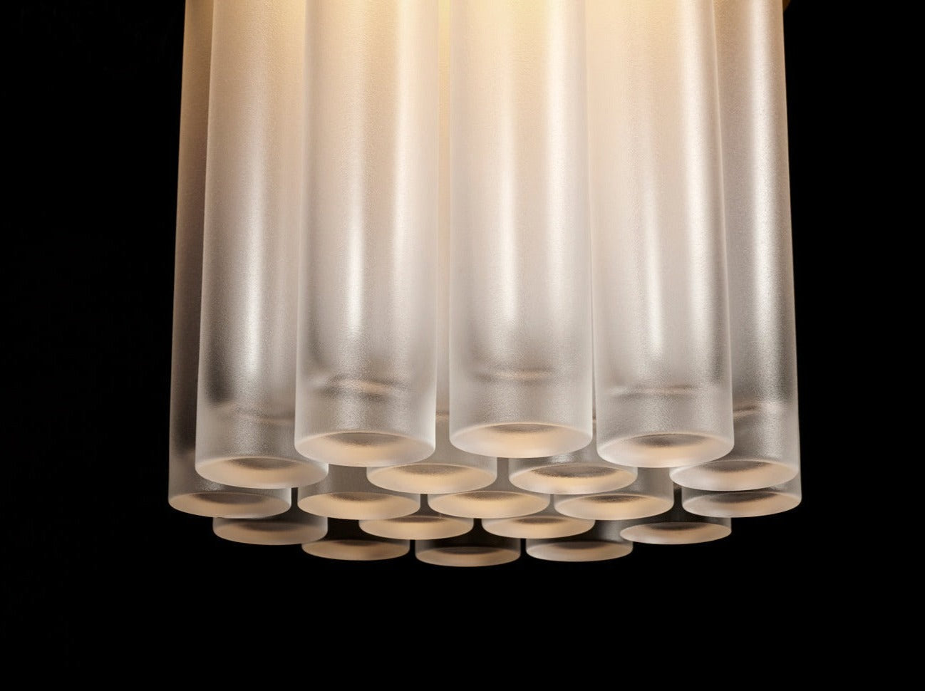 PATUS TASSEL 19 PENDANT Ø13.5"