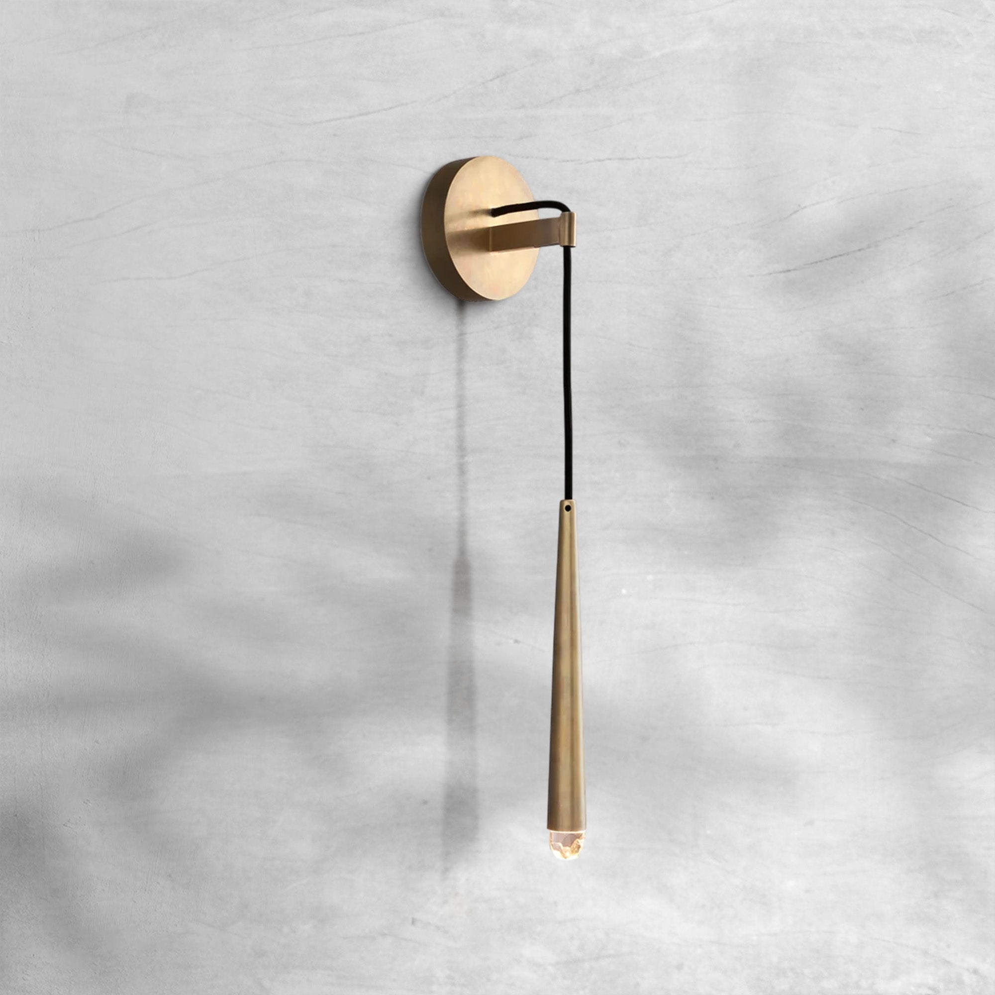 Aquitain Grand Sconce