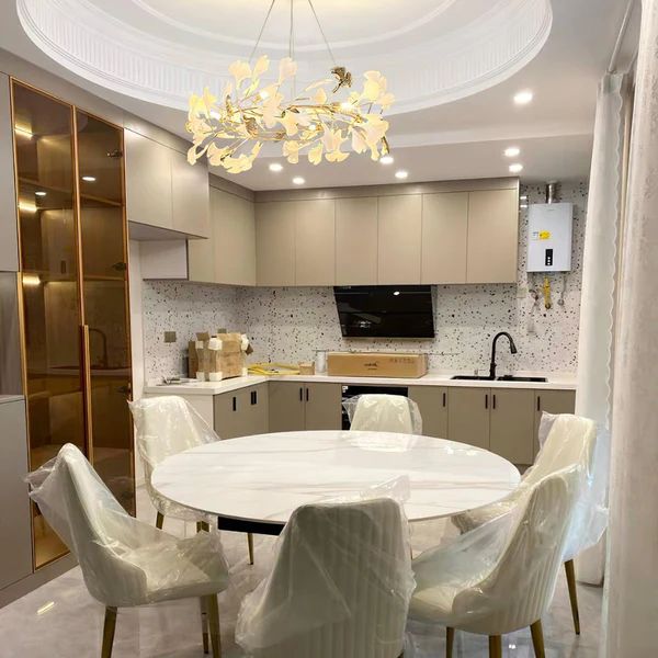 JC Ginkgo Ceramic Circle Chandelier