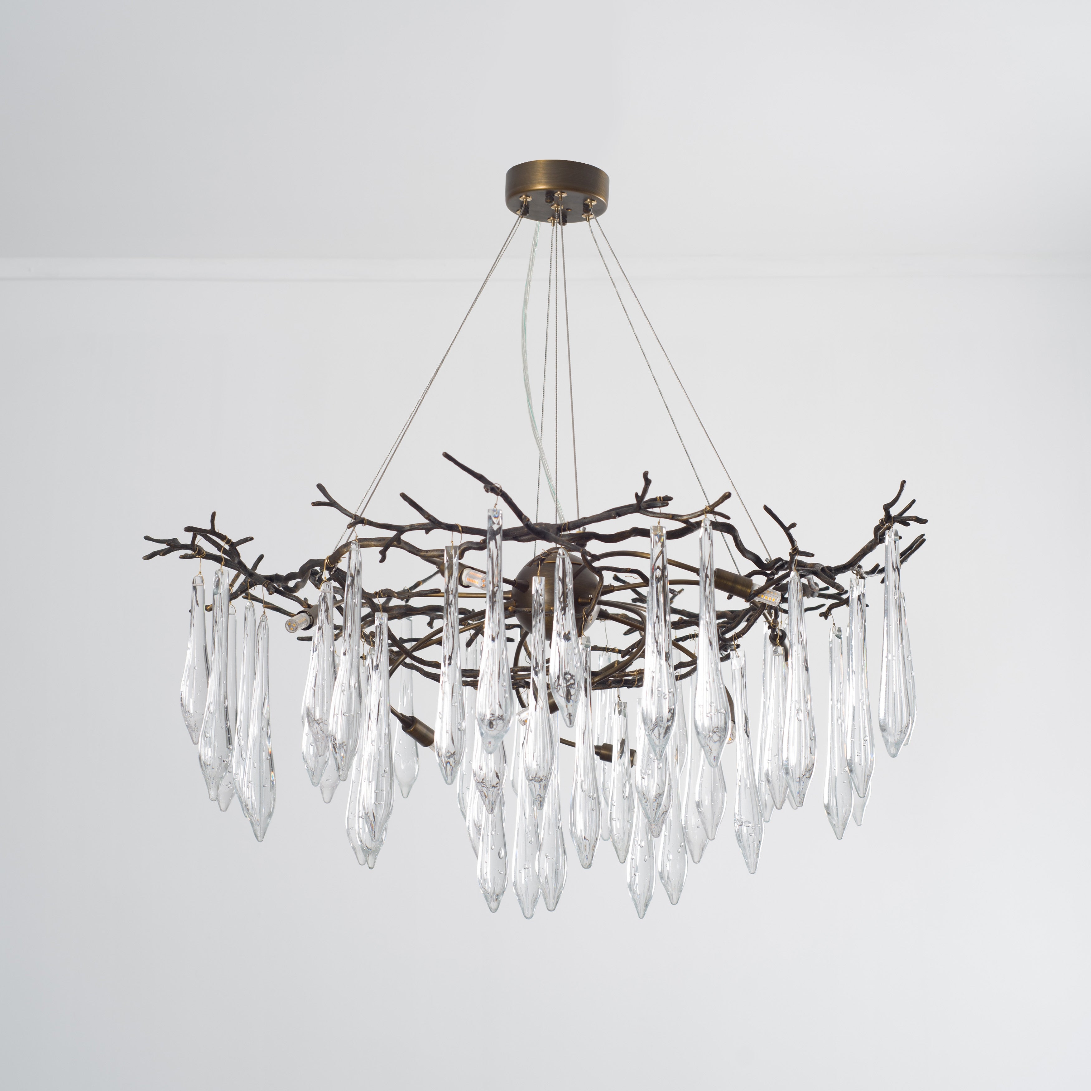 Dawn Teardrop Branch Brass Round Chandelier