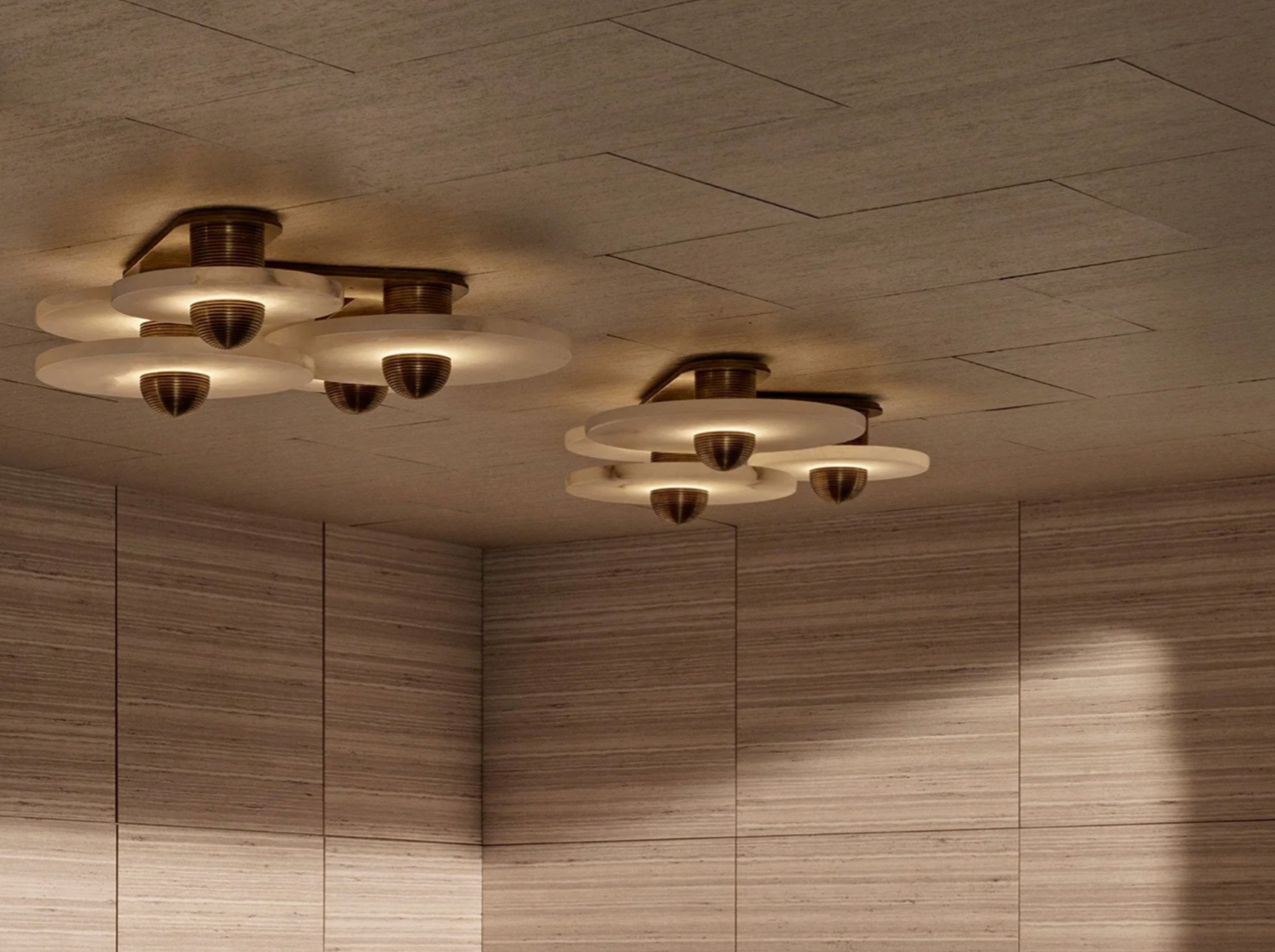 PATUS MEDIAN 3 SURFACE MOUNT H8" x W29.5" x L24"